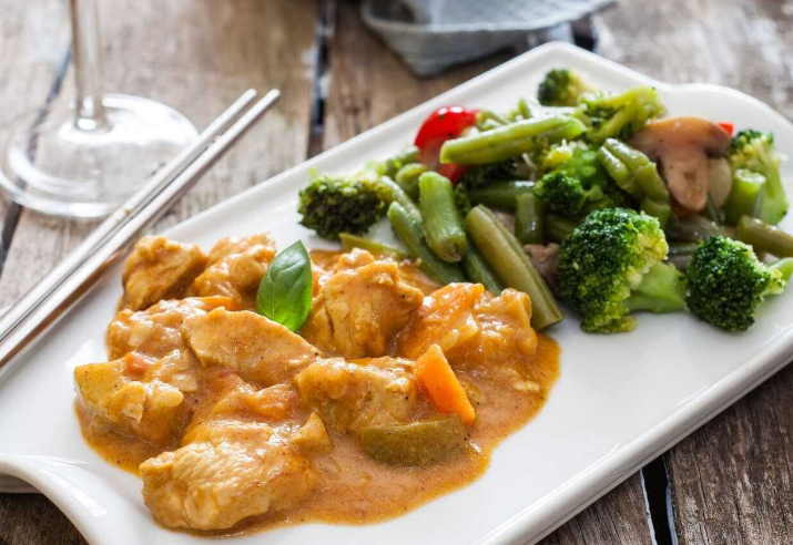 Pollo al curry